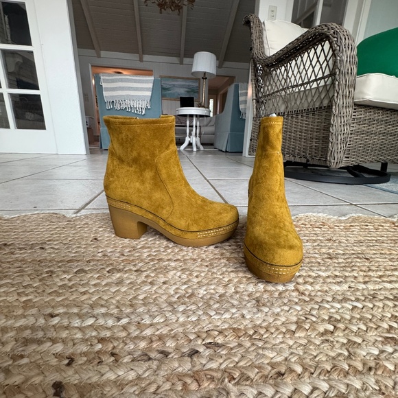 Antelope Booties 39 - Picture 1 of 3
